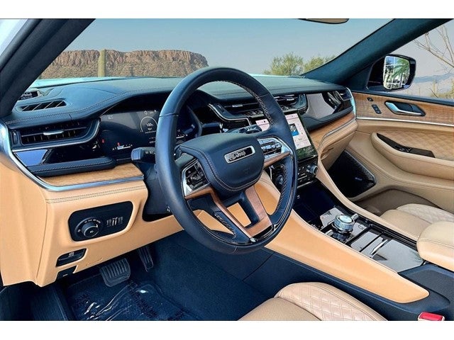 2022 Jeep Grand Cherokee Summit Reserve