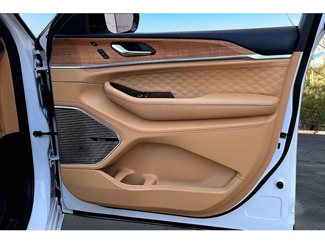 2022 Jeep Grand Cherokee Summit Reserve