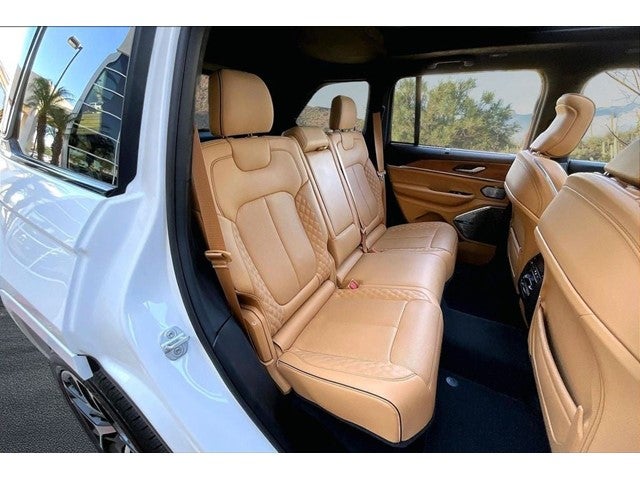 2022 Jeep Grand Cherokee Summit Reserve