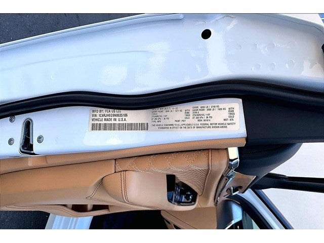 2022 Jeep Grand Cherokee Summit Reserve