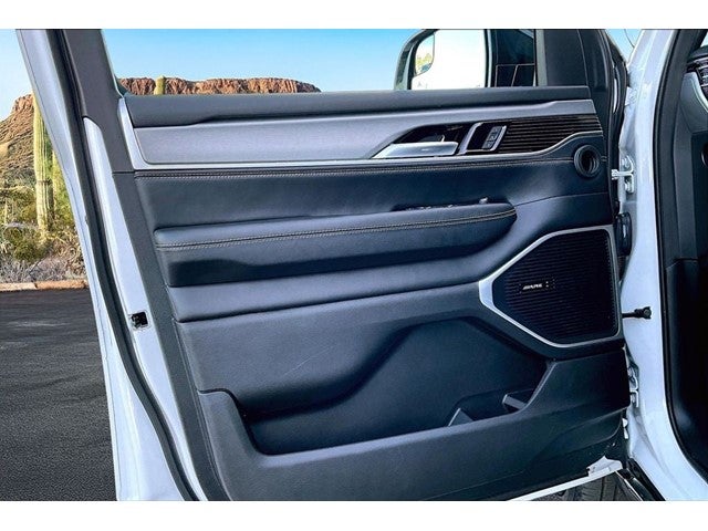 2025 Jeep Wagoneer L Series II