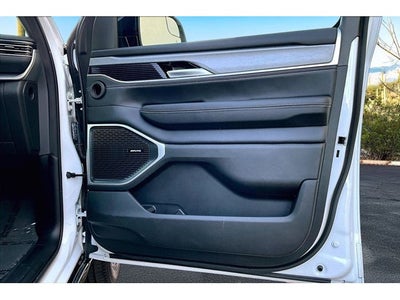 2025 Jeep Wagoneer L Series II
