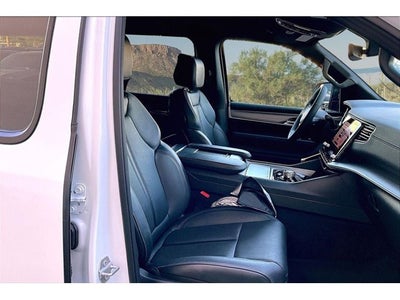 2025 Jeep Wagoneer L Series II
