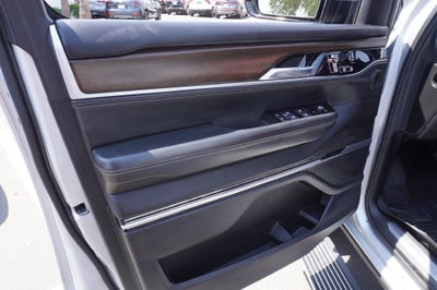 2022 Jeep Grand Wagoneer Series II