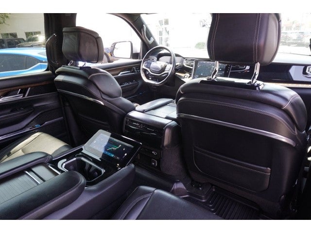 2022 Jeep Grand Wagoneer Series II