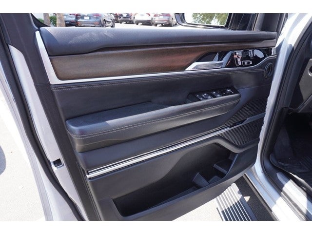 2022 Jeep Grand Wagoneer Series II