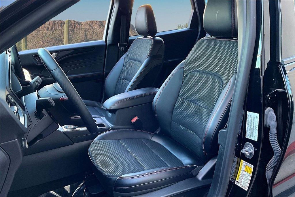2024 Ford Escape ST-Line Select