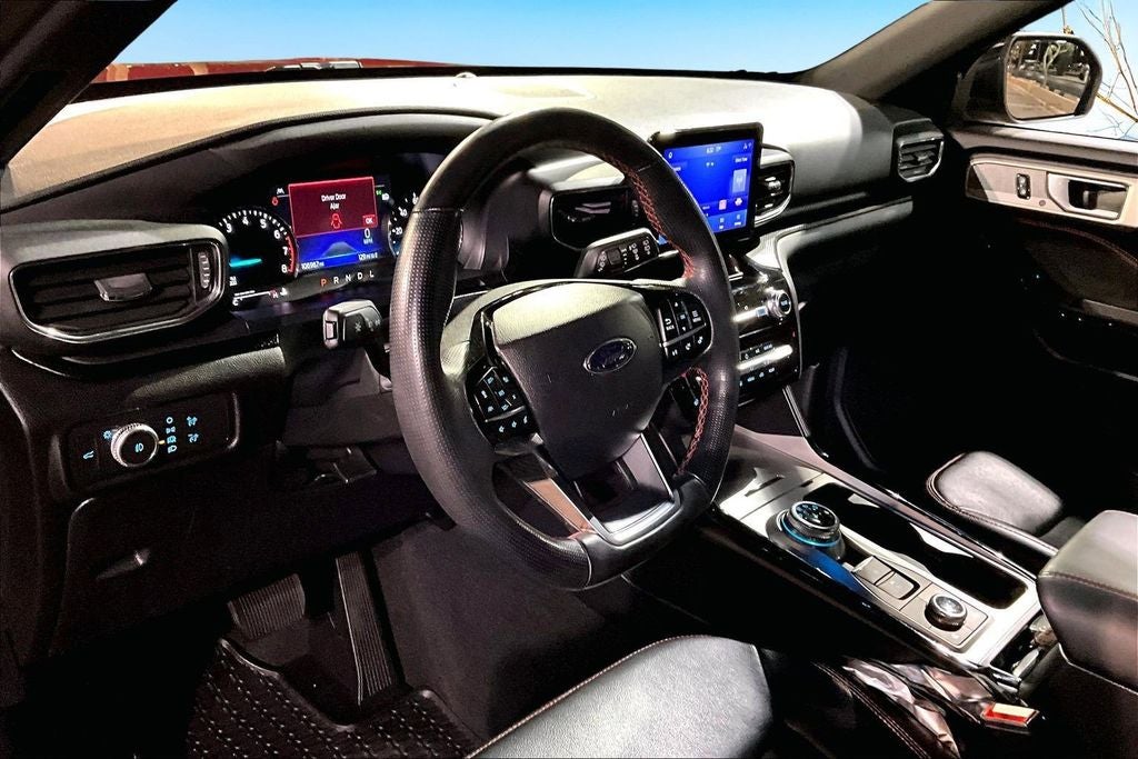 2022 Ford Explorer ST-Line