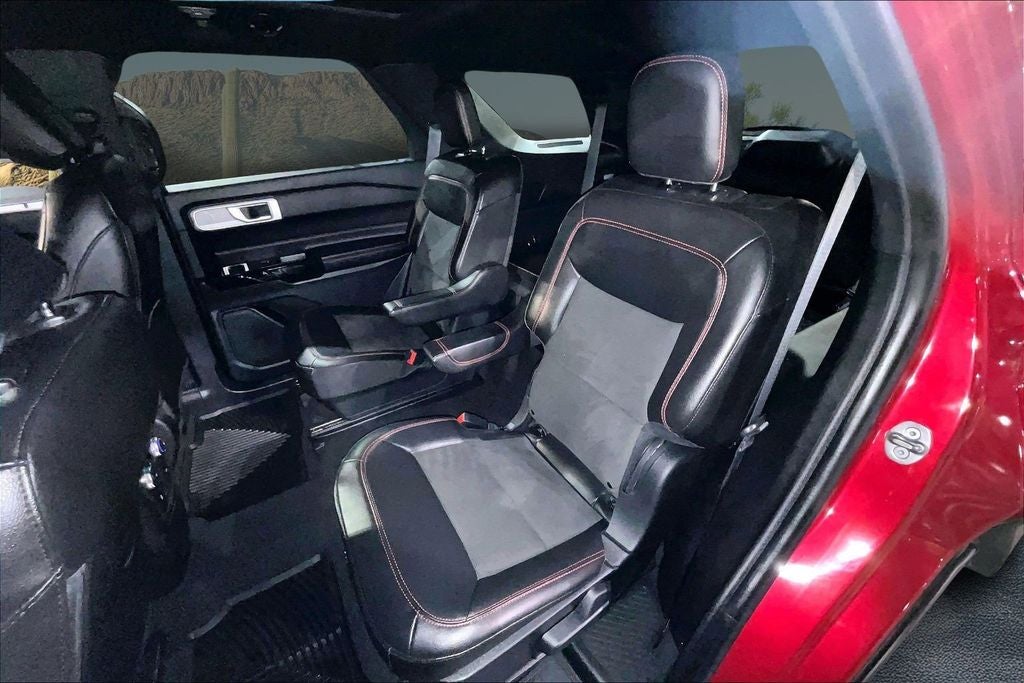 2022 Ford Explorer ST-Line