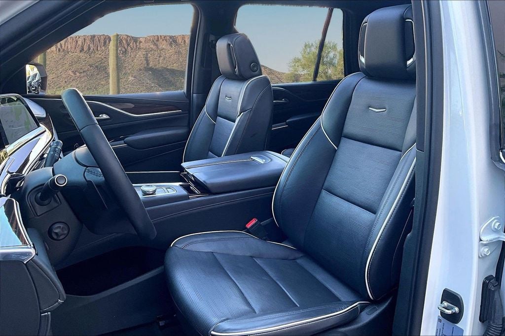 2022 Cadillac Escalade Premium Luxury