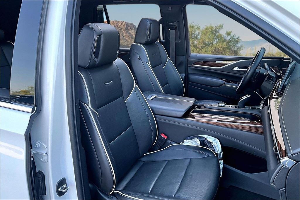 2022 Cadillac Escalade Premium Luxury