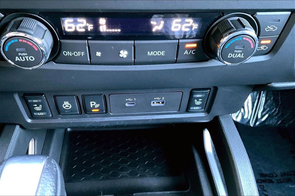 2024 Nissan Frontier SV