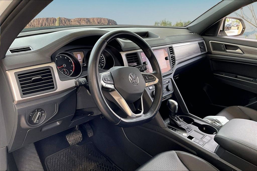 2020 Volkswagen Atlas Cross Sport 2.0T SE w/Technology