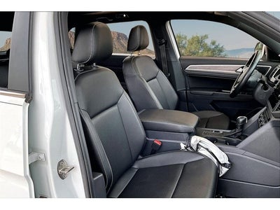 2020 Volkswagen Atlas Cross Sport 2.0T SE w/Technology