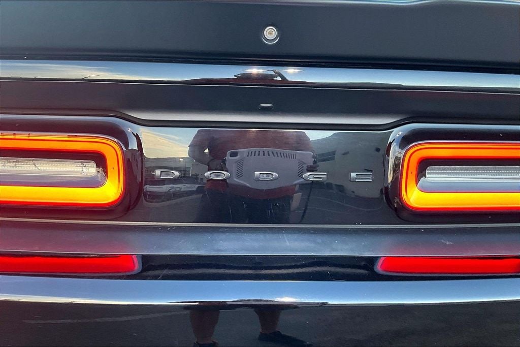 2021 Dodge Challenger SXT