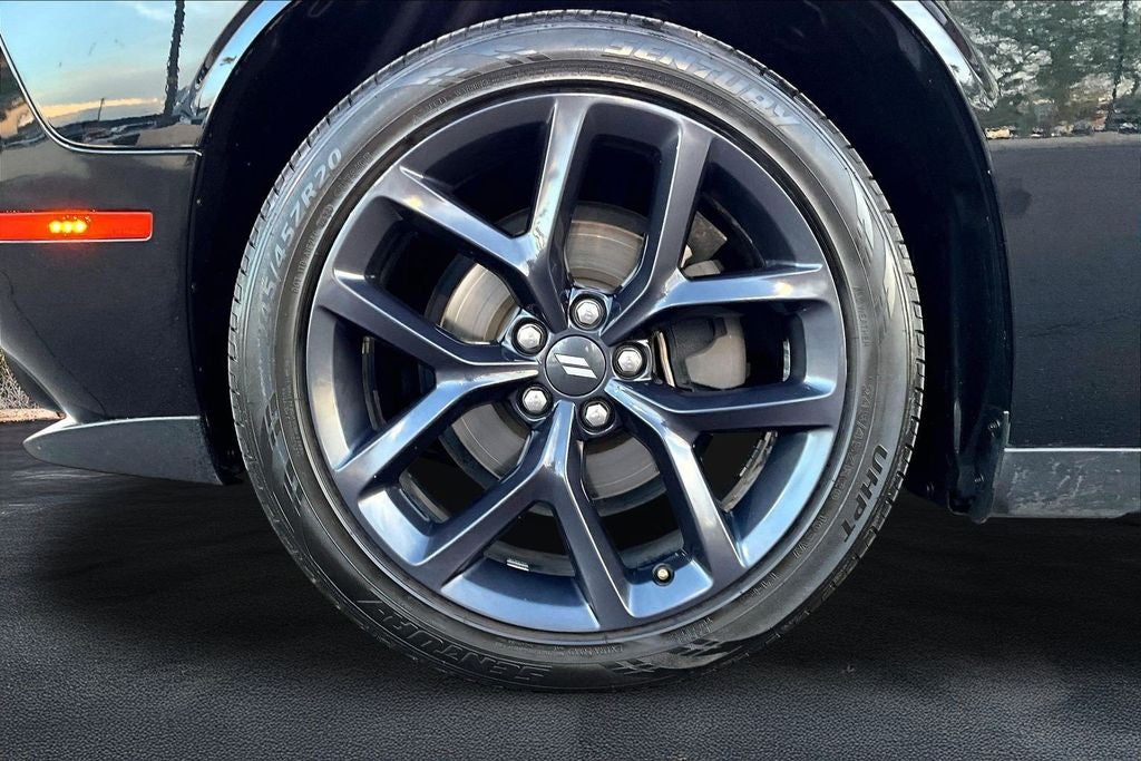 2021 Dodge Challenger SXT