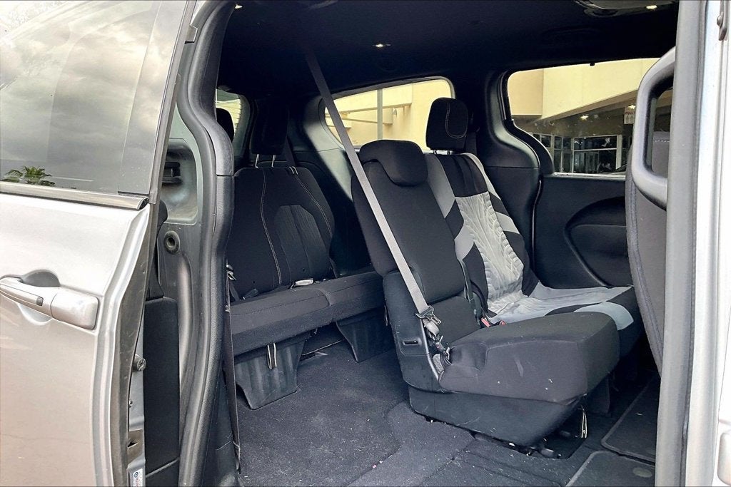 2020 Chrysler Pacifica Touring