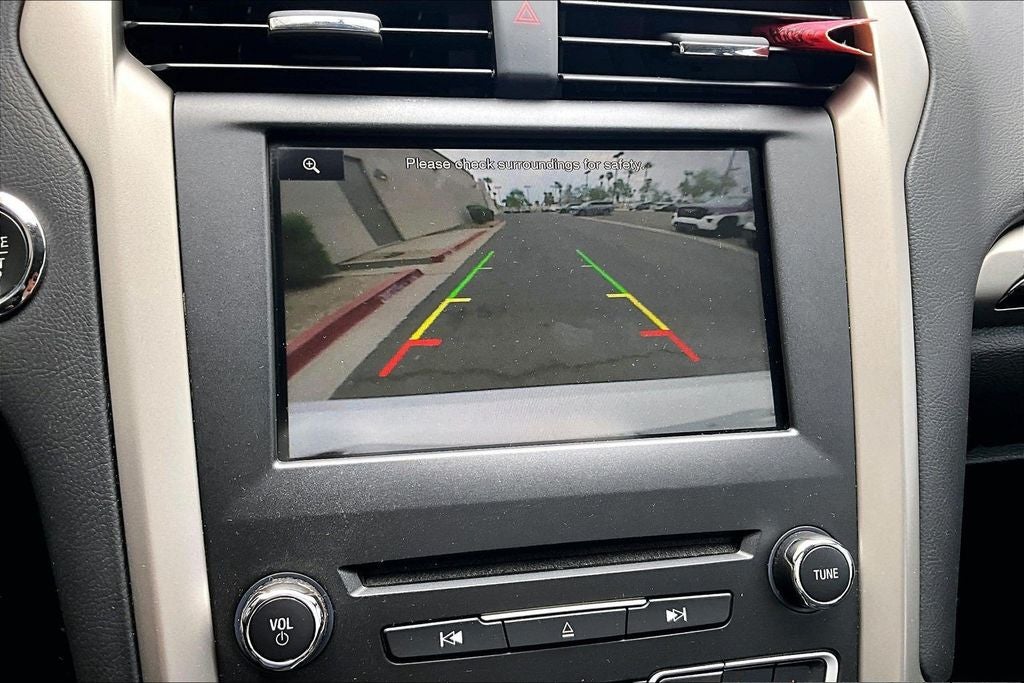 2016 Ford Fusion SE