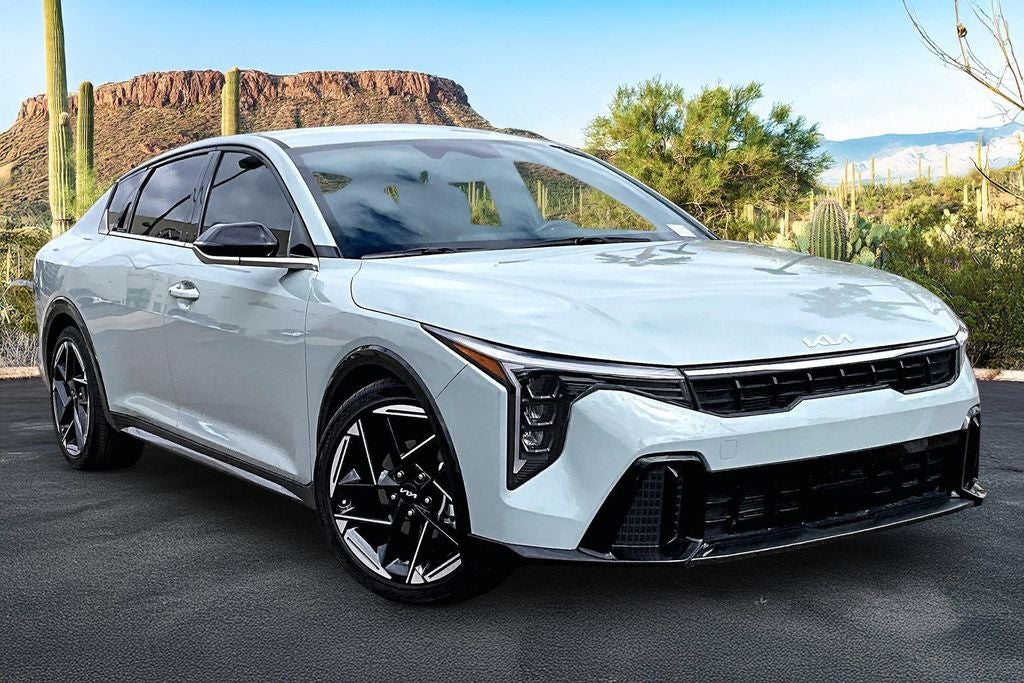 2025 Kia K4 GT-Line