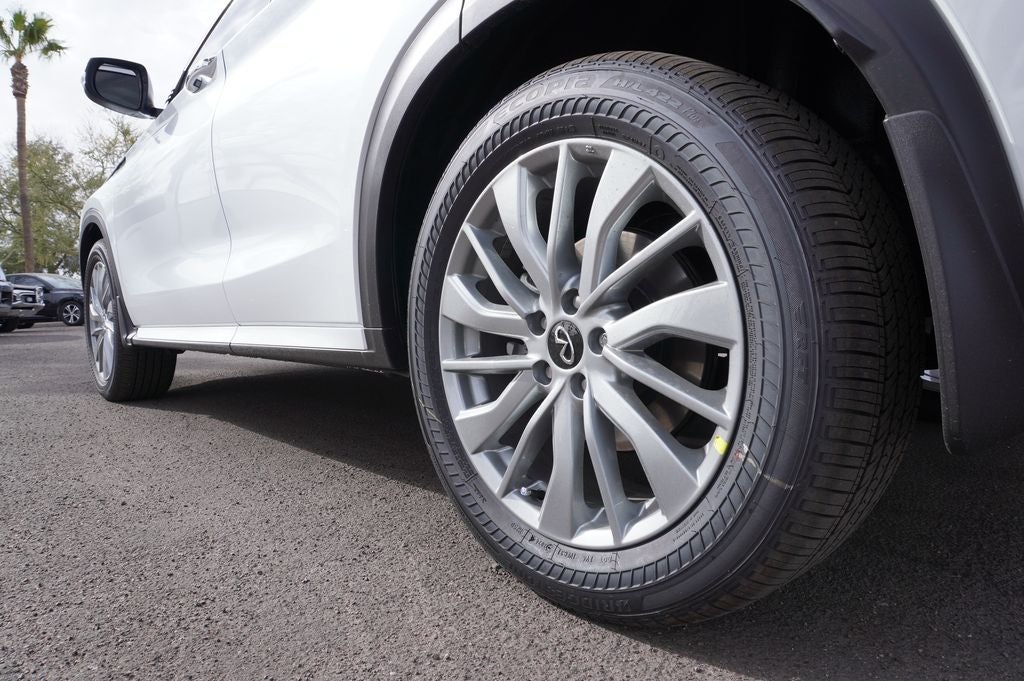 2025 INFINITI QX50 LUXE AWD