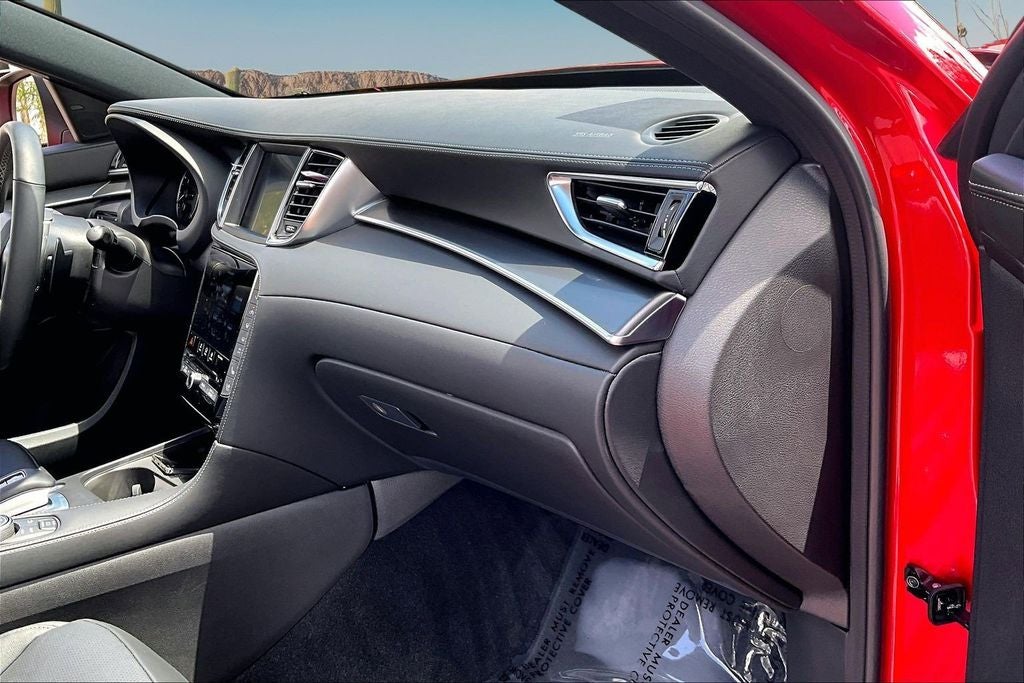 2025 INFINITI QX55 Essential - Photo 17