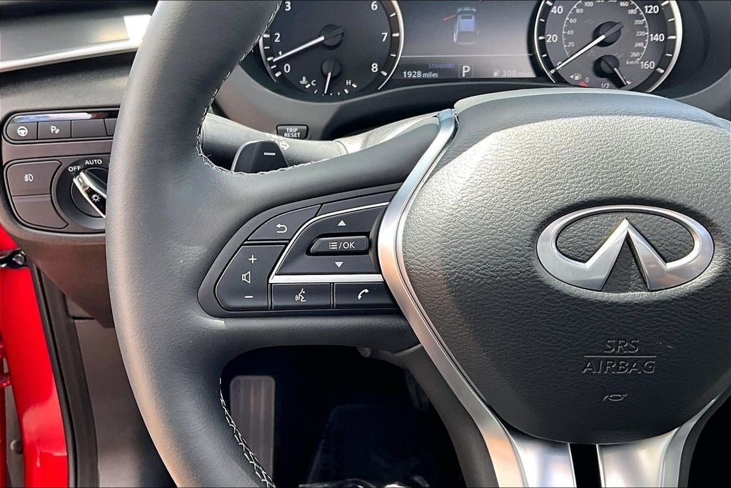2025 INFINITI QX55 Essential - Photo 18
