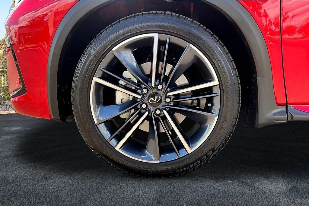 2025 INFINITI QX55 Essential - Photo 9