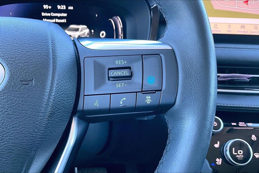 2023 INFINITI QX60 LUXE FWD