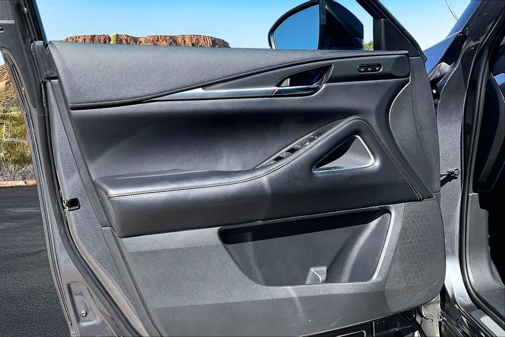 2023 INFINITI QX60 LUXE FWD