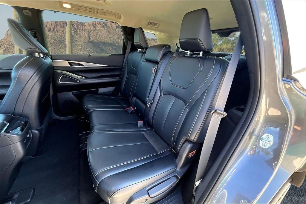 2023 INFINITI QX60 LUXE FWD