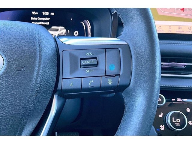 2023 INFINITI QX60 LUXE FWD