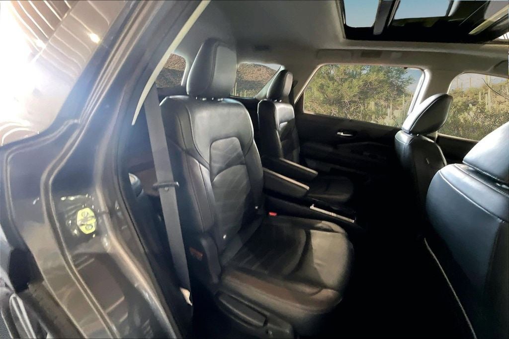 2022 Nissan Pathfinder Platinum