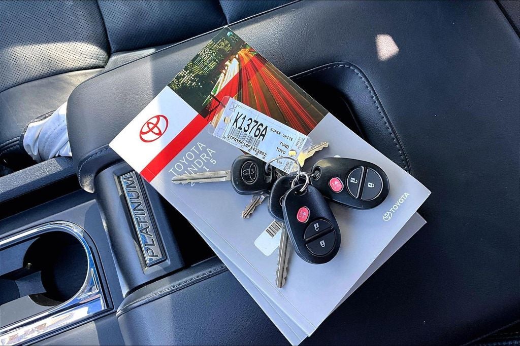 2015 Toyota Tundra Base