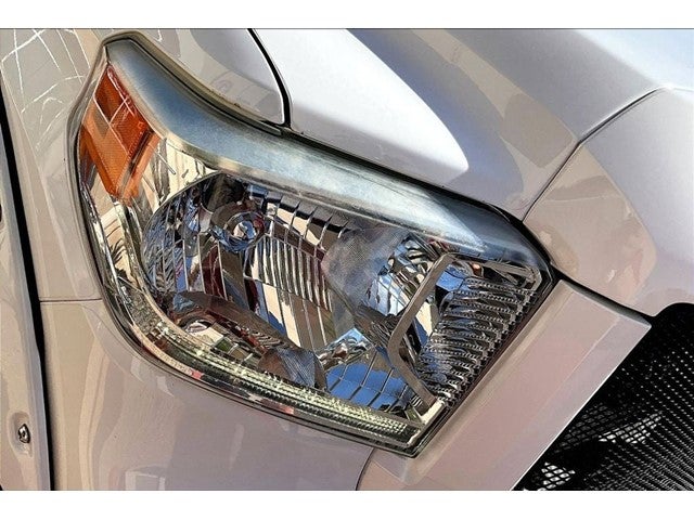 2015 Toyota Tundra Base