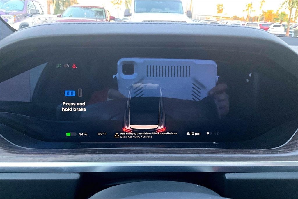 2023 Tesla Model X Standard Range