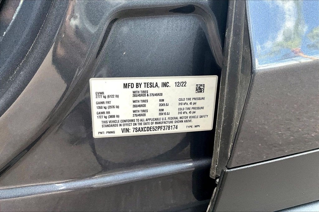 2023 Tesla Model X Standard Range