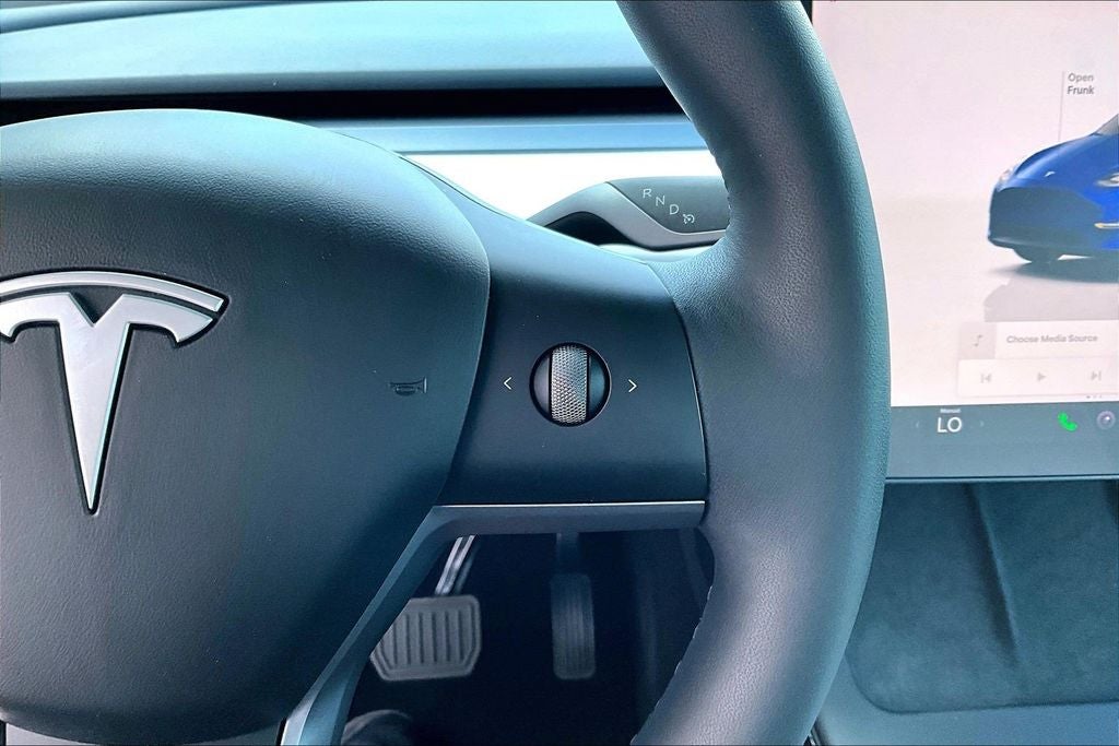 2025 Tesla Model Y Long Range