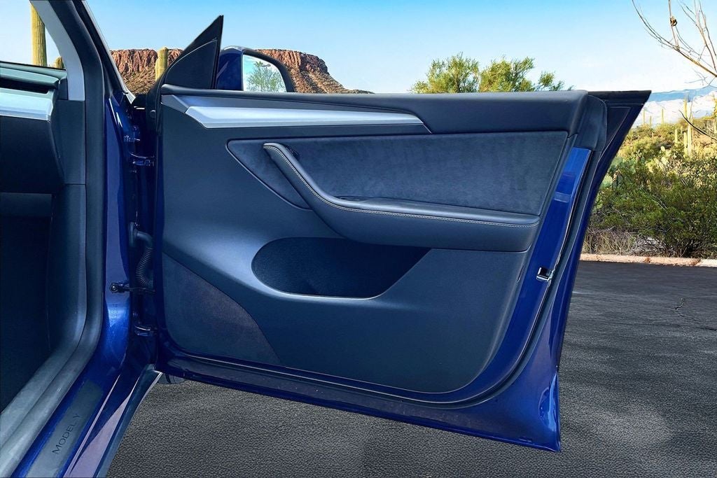 2025 Tesla Model Y Long Range
