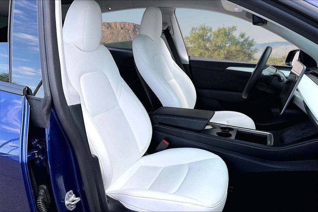 2025 Tesla Model Y Long Range