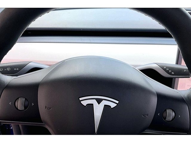 2025 Tesla Model Y Long Range