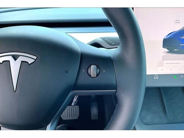 2025 Tesla Model Y Long Range