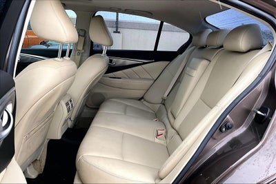 2017 INFINITI Q50 Premium