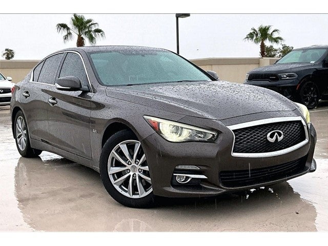 2017 INFINITI Q50 Premium