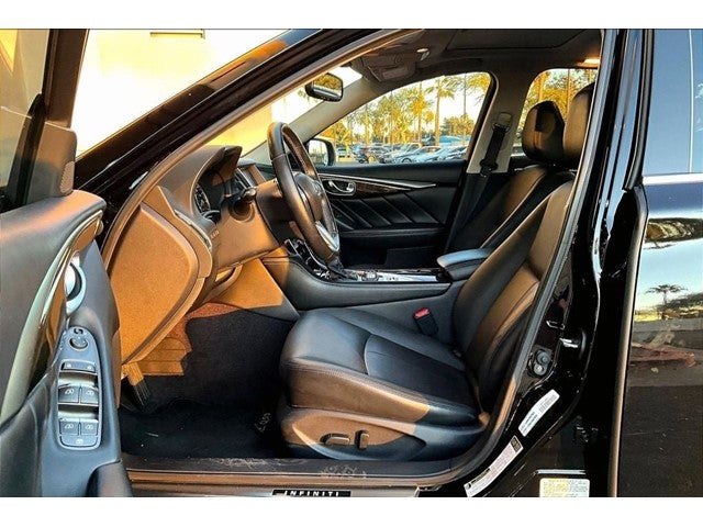 2019 INFINITI Q50 LUXE