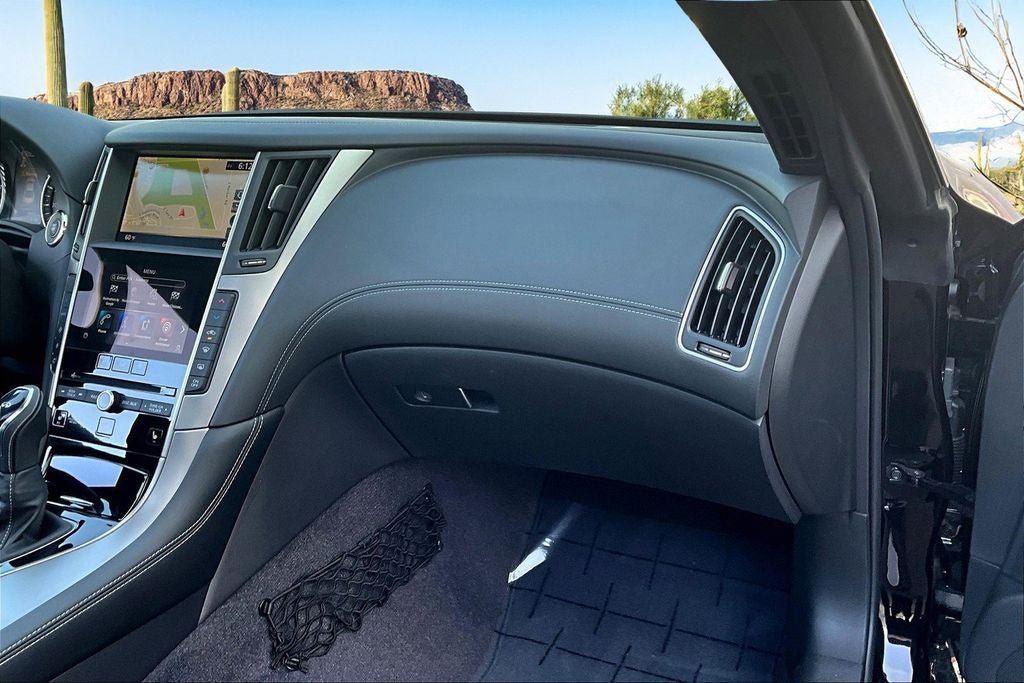 2022 INFINITI Q60 LUXE RWD