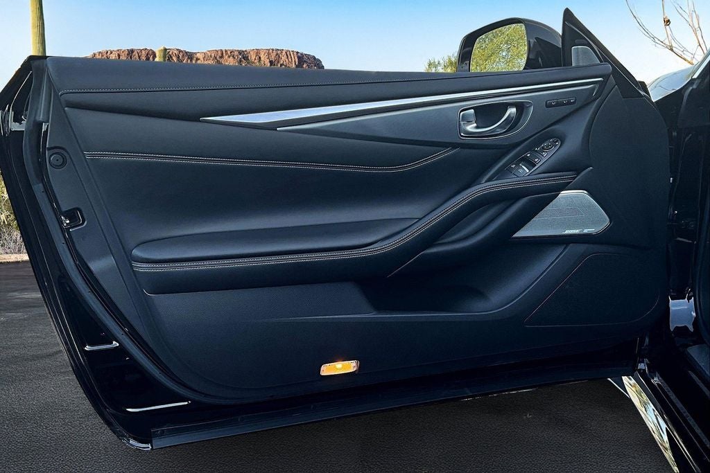 2022 INFINITI Q60 LUXE RWD