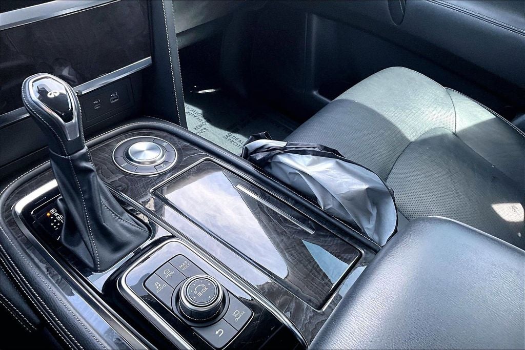 2022 INFINITI QX80 LUXE 2WD