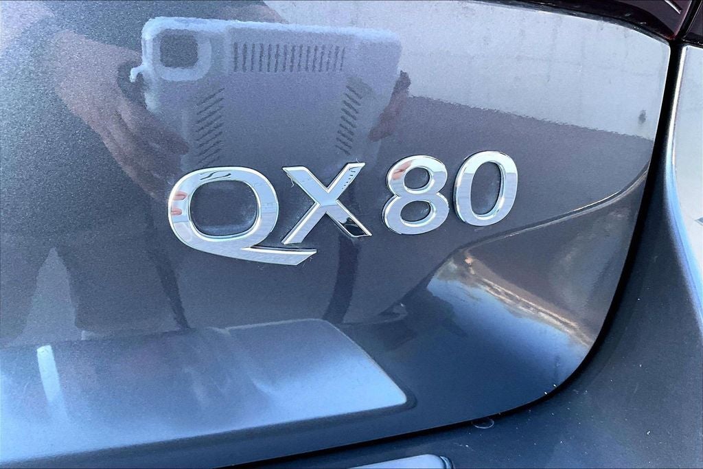 2023 INFINITI QX80 LUXE RWD