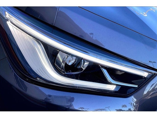 2023 INFINITI QX80 LUXE RWD