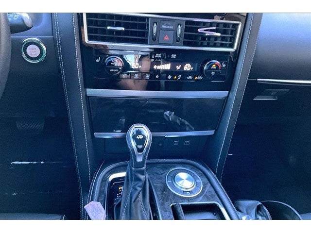 2023 INFINITI QX80 LUXE RWD